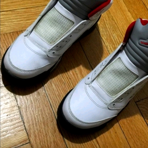 BUNDLE OG release Jordan 5 retro fire red + grape main image 4